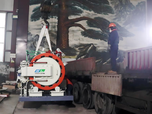 浙江客戶定制反應釜3臺DN900-4發貨